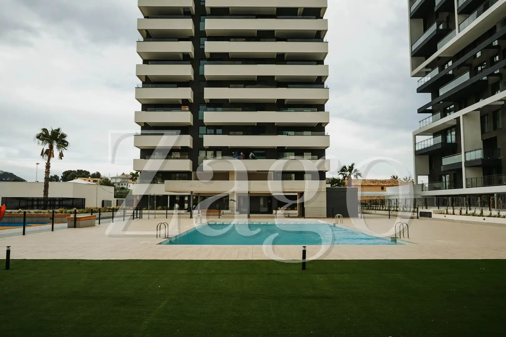 Àtic amb piscina en venda a Marisol Park - Ortembach - Los Almendros, imagen 3