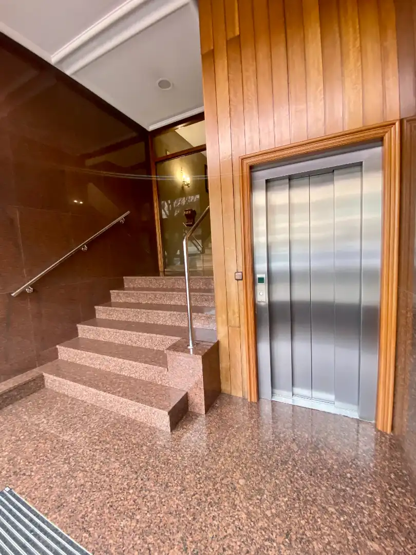 Piso en venta en Santander con Calefacción, Terraza y Amueblado