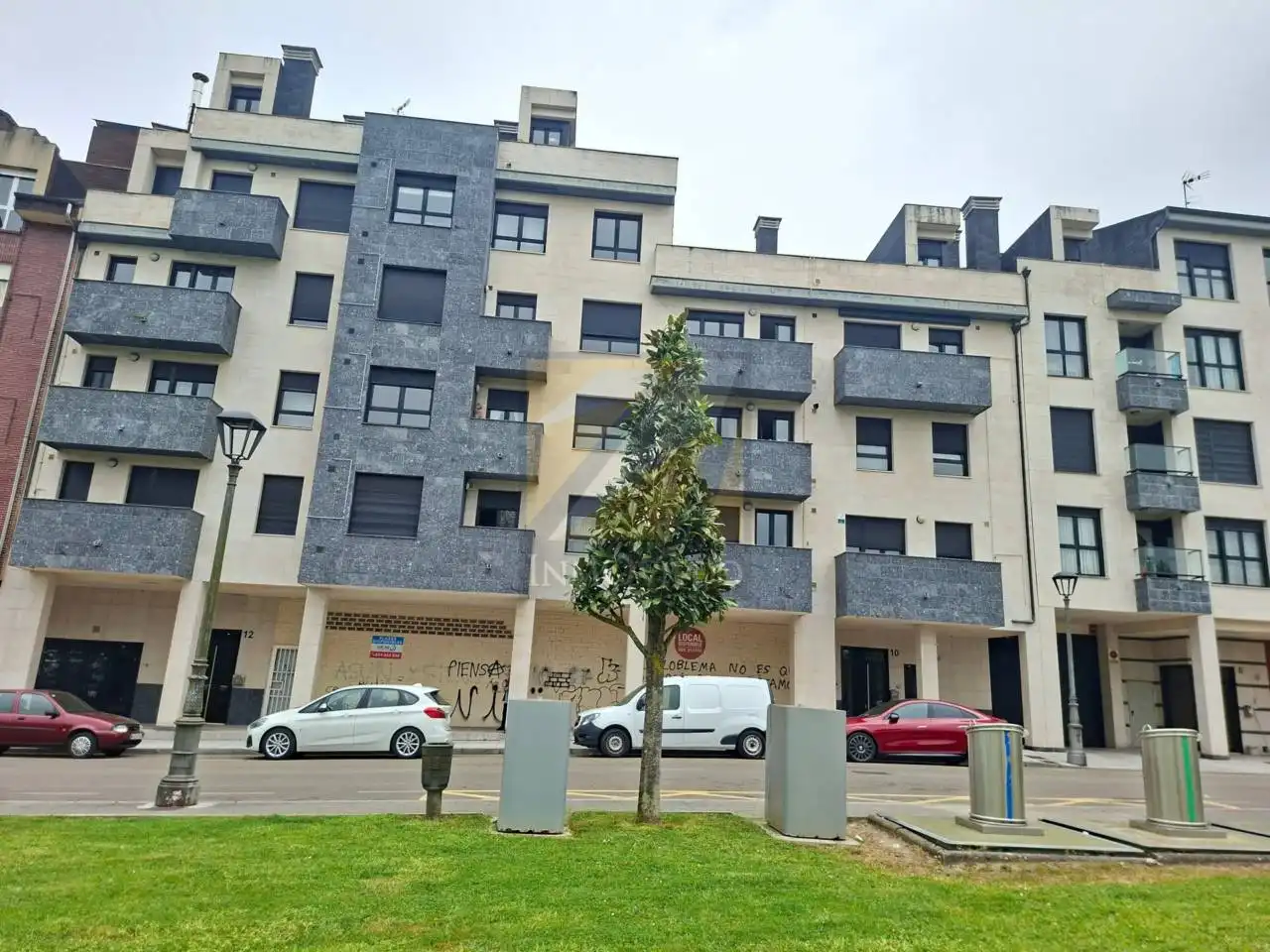 Außenansicht von Wohnung zum Verkauf in Llanera mit Heizung und Abstellraum
