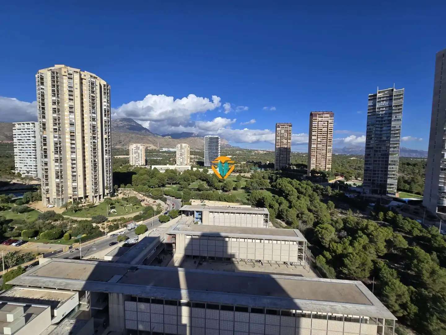 Vista exterior de Apartamento en venta en Benidorm con Aire acondicionado, Calefacción y Jardín privado