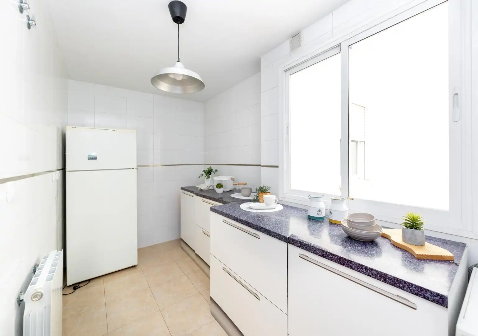 Cocina de Piso en venta en La Zubia con Calefacción y Balcón