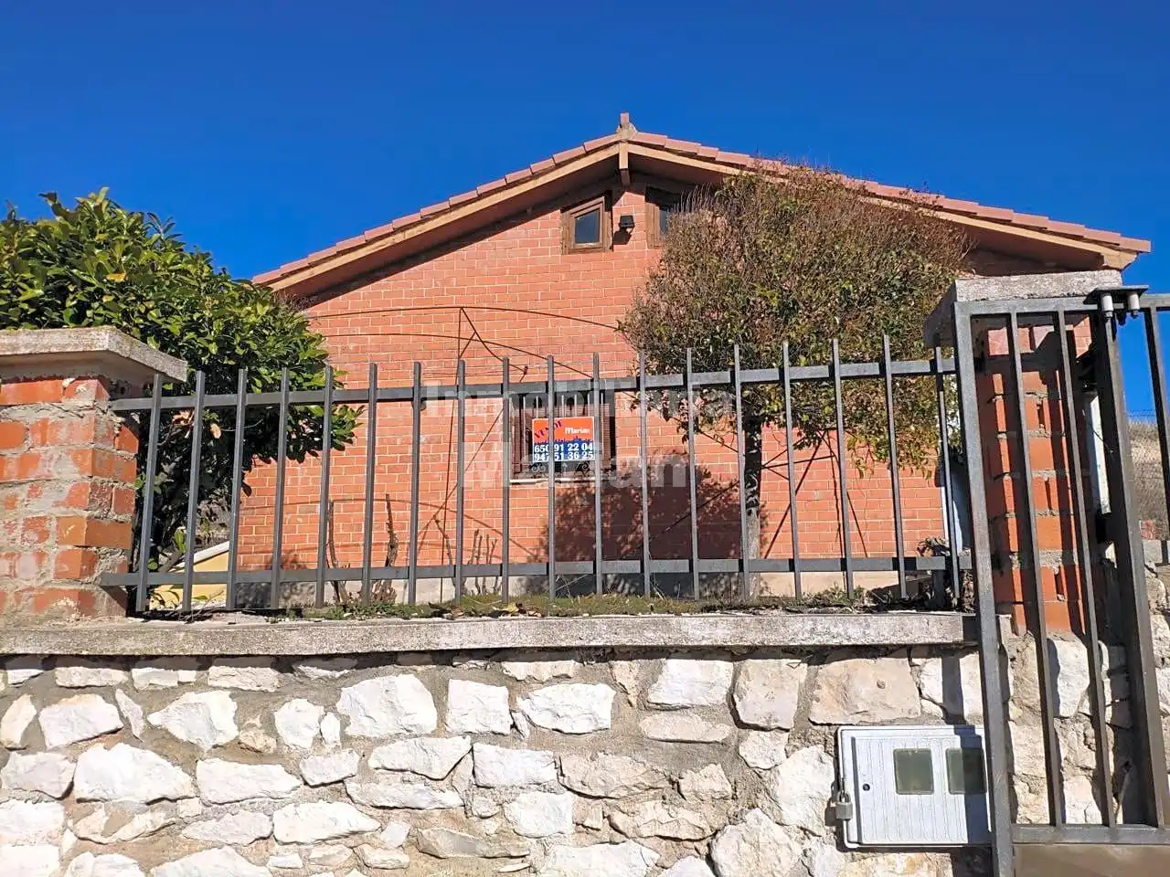 Vista exterior de Finca rústica en venta en Santa Cruz de la Salceda con Amueblado
