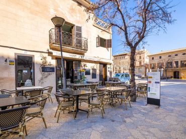 Casa rustica con balcone in vendita a Pollença Poble
