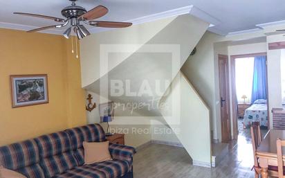 Living room of Single-family semi-detached for sale in Oliva  with Air Conditioner, Terrace and Swimming Pool