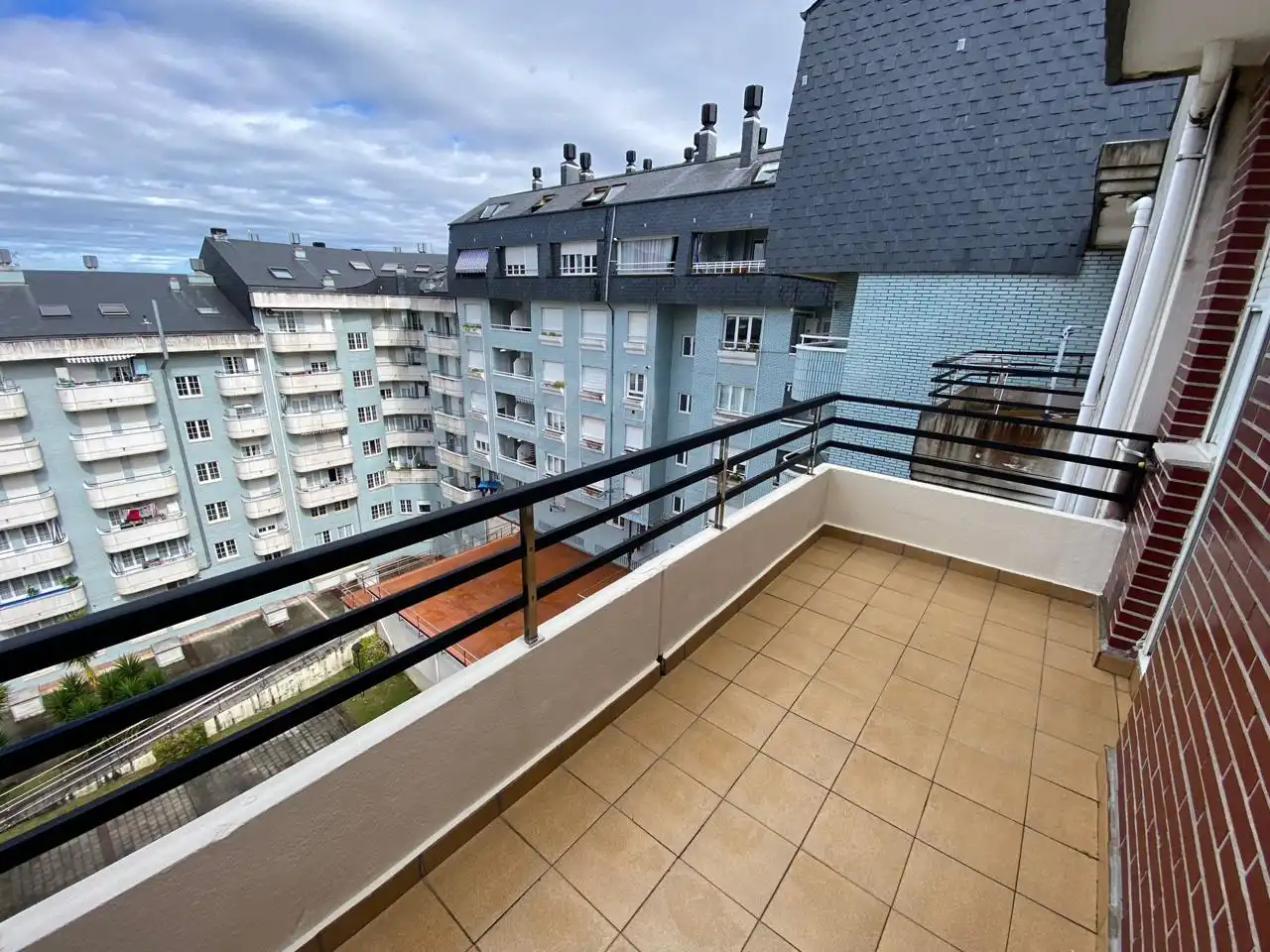 Maisonette zur Miete in Calle Jose Maria Vega, Cotolino
