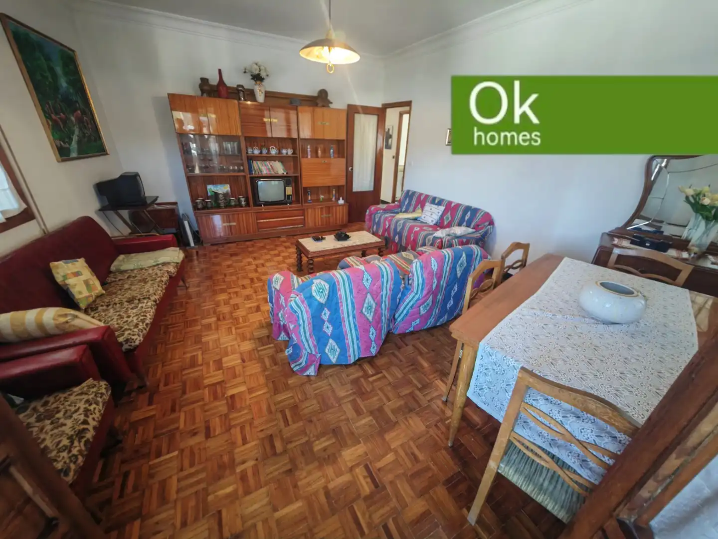 Sala d'estar de Pis en venda en Guitiriz amb Parquet, Terrassa i Moblat