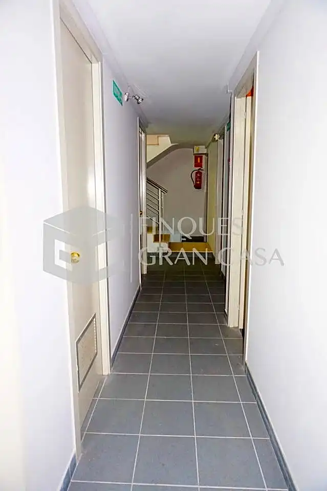 Local comercial en venda a Maria Palau, imagen 16