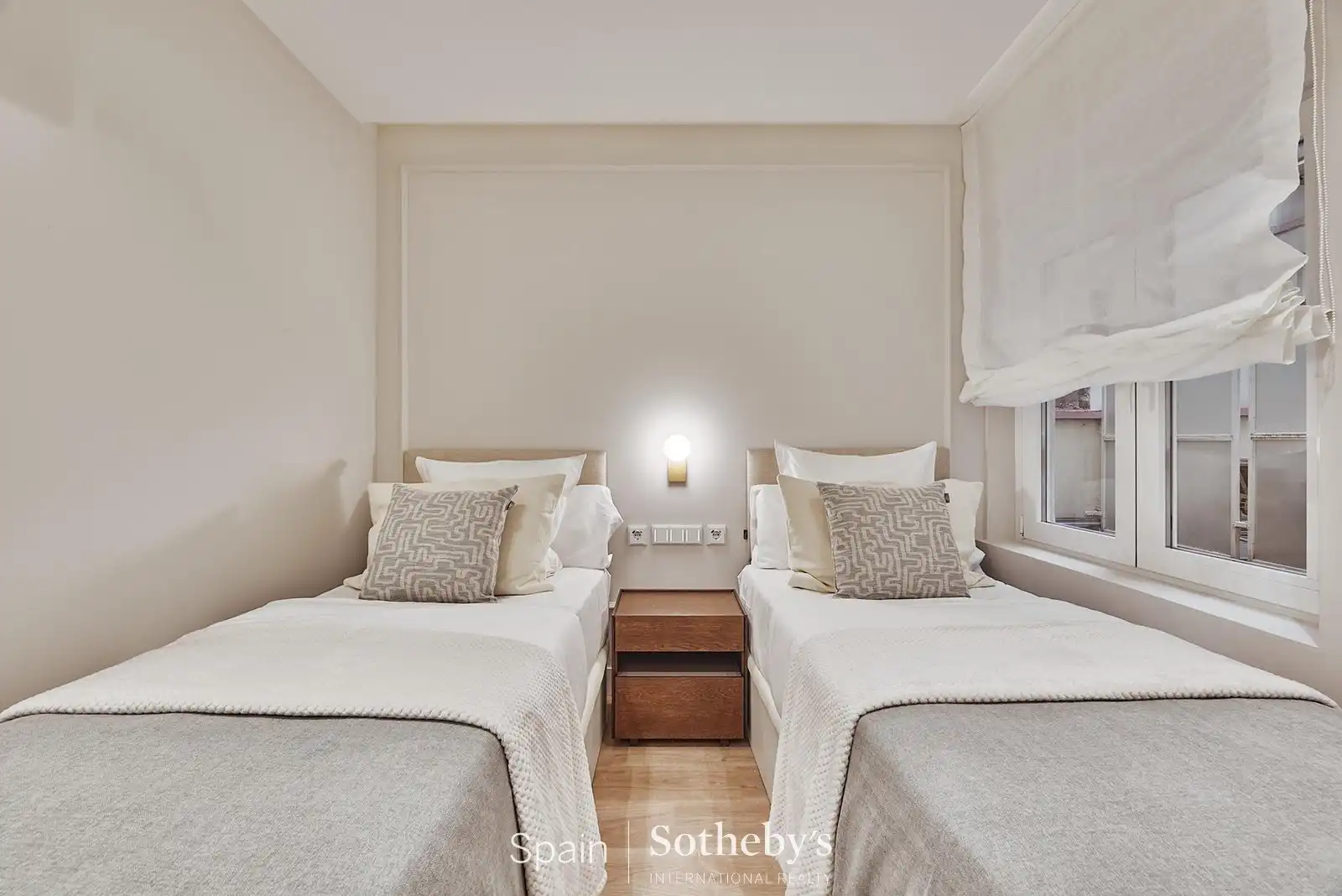 Schlafzimmer von Wohnungen zum Verkauf in Madrid mit Klimaanlage und Heizung