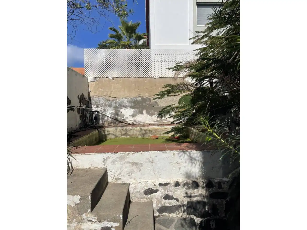 Vista exterior de Casa o chalet en venta en Las Palmas de Gran Canaria con Jardín privado, Terraza y Piscina