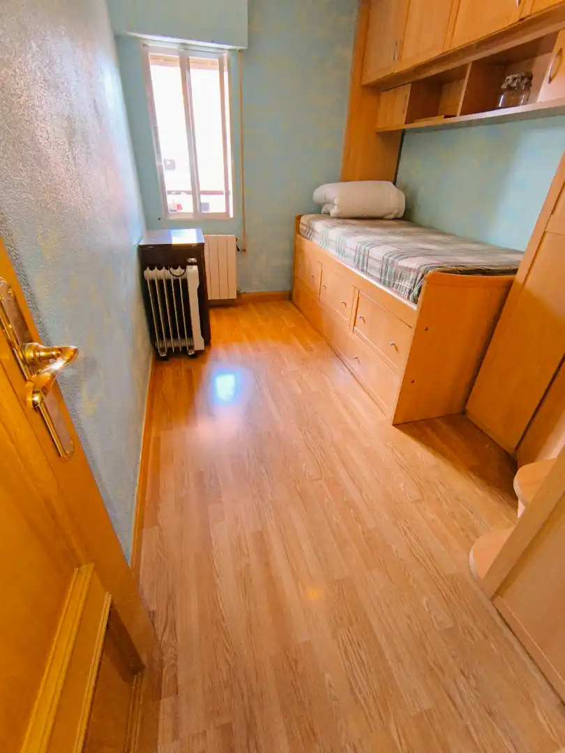 Bedroom of Flat for sale in Palencia  with Heating, Parquet flooring and Terrace