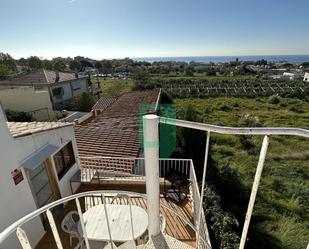 Vista exterior de Casa o xalet en venda en Premià de Mar amb Terrassa