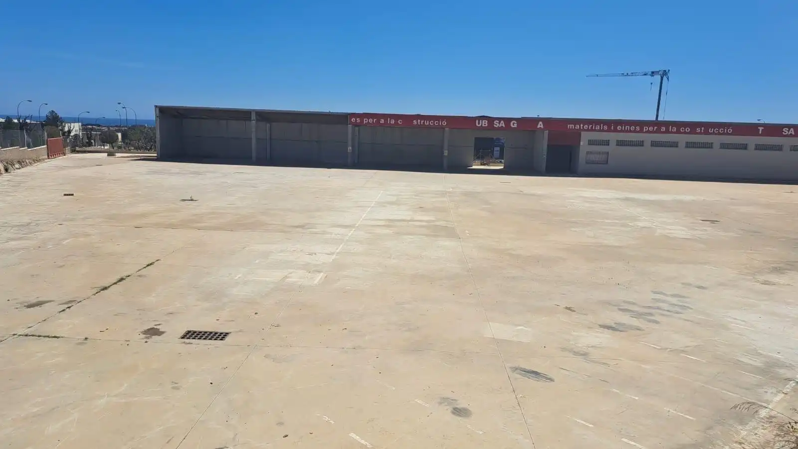 Parking of Industrial buildings for rent in L'Aldea