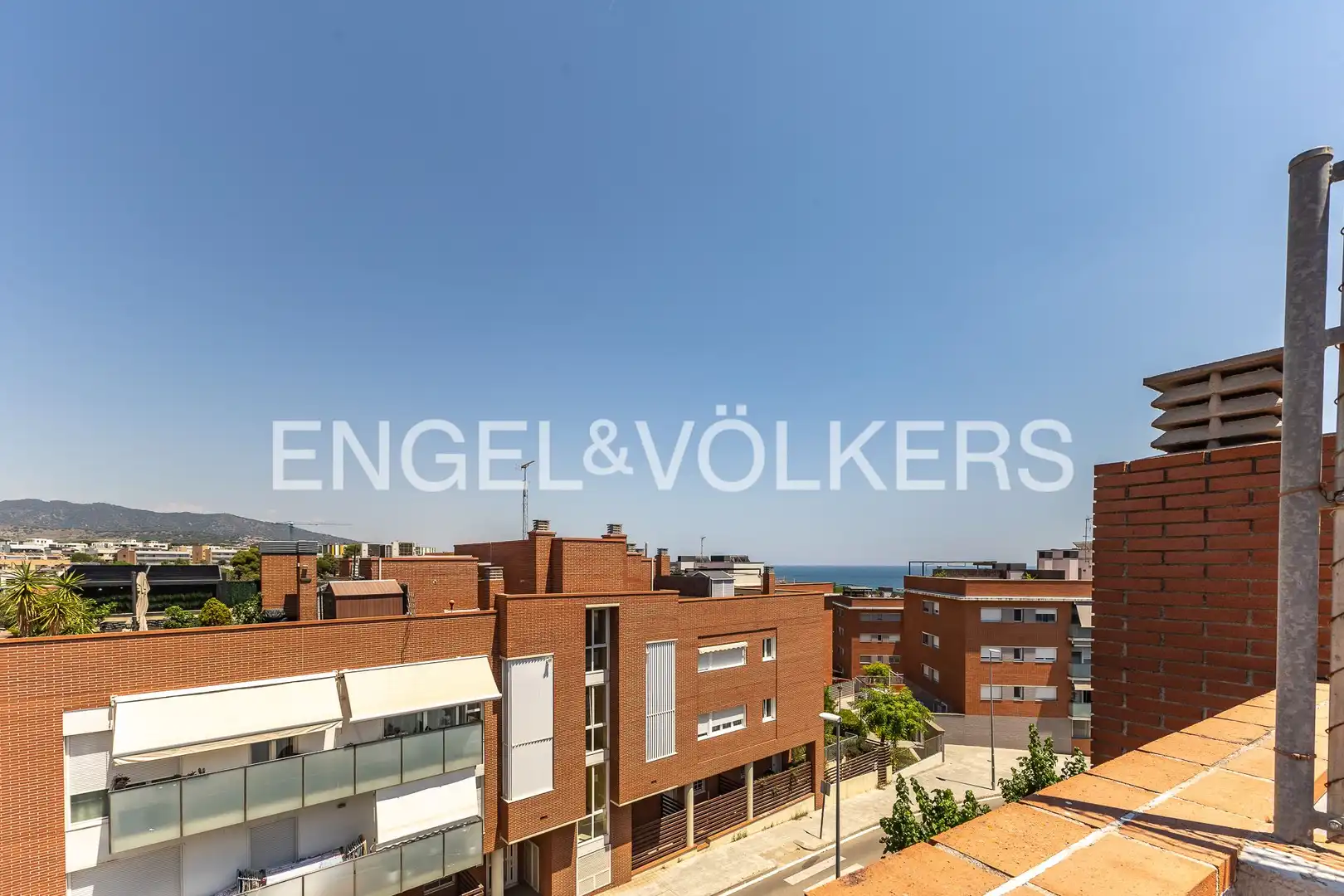 Terraza de Dúplex en venta en Montgat con Aire acondicionado, Calefacción y Jardín privado