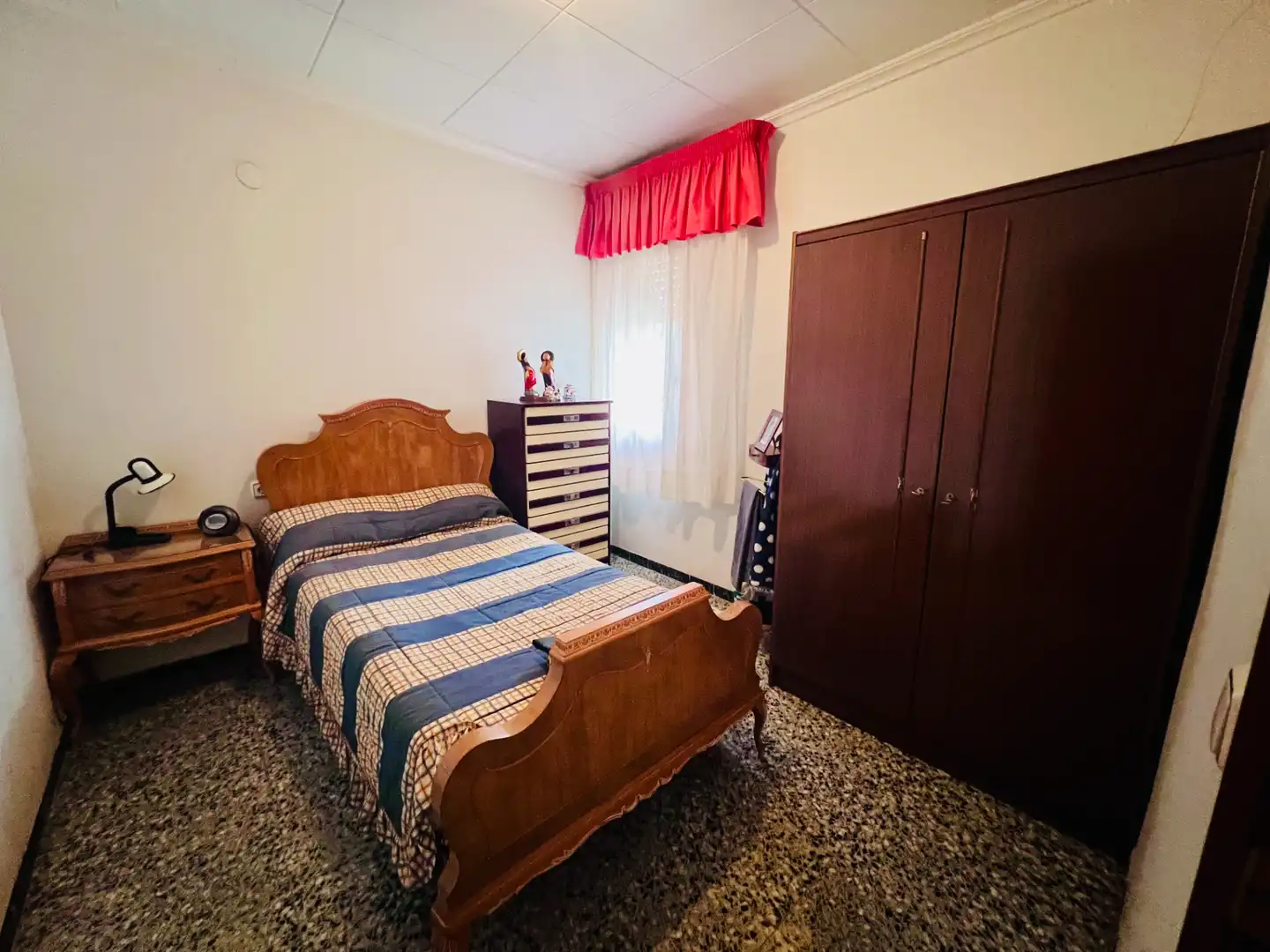 Dormitori de Casa o xalet en venda en Petrer amb Aire condicionat, Jardí privat i Terrassa