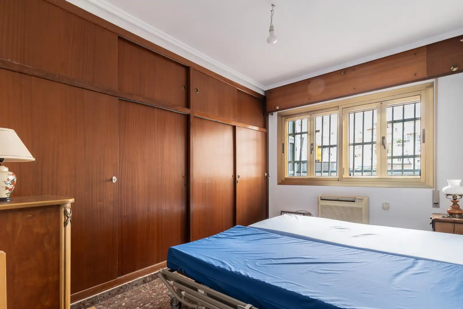 Schlafzimmer von Wohnung zum Verkauf in Valencia mit Klimaanlage
