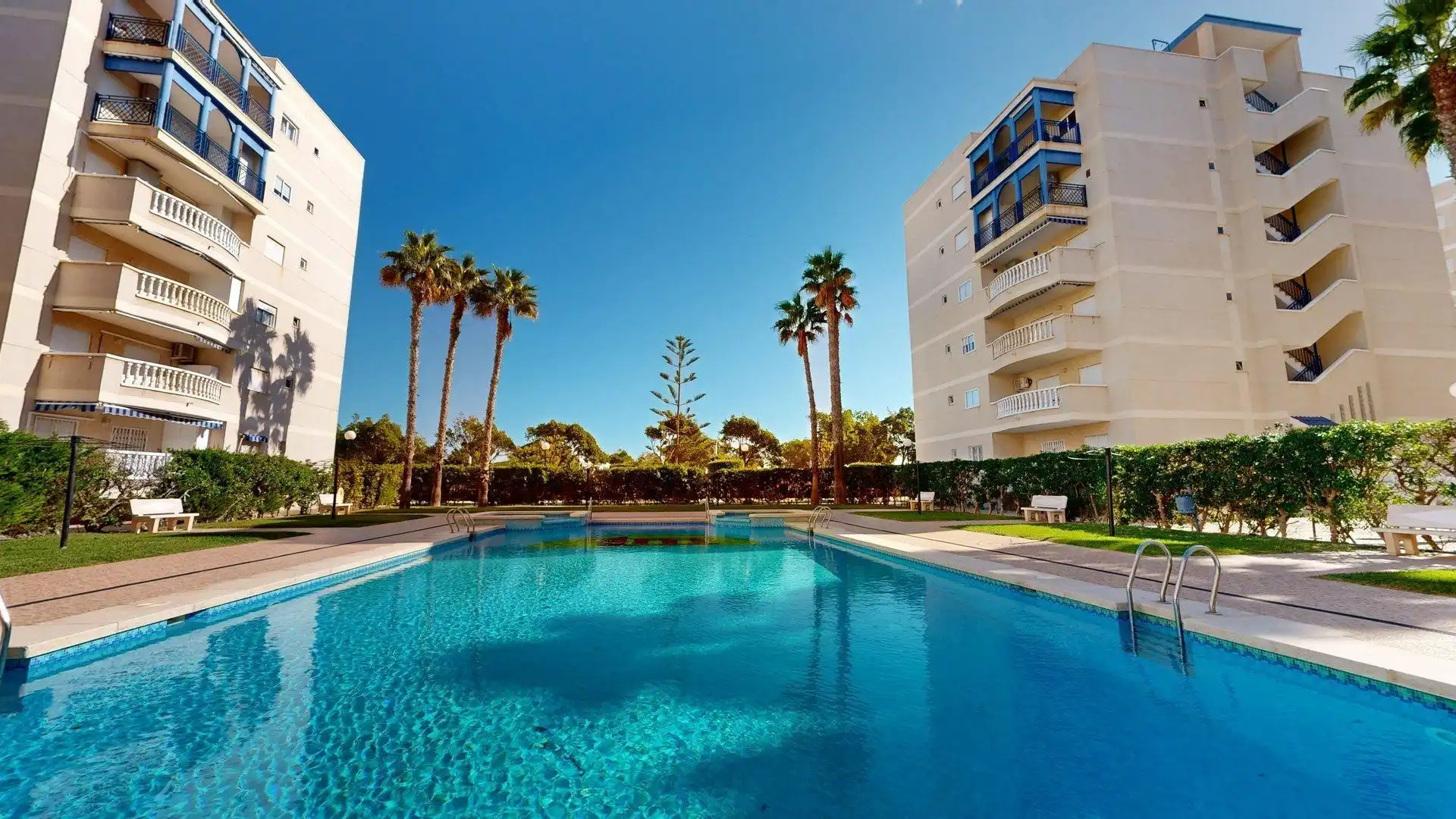 Apartament de lloguer a Avenida Costa Blanca, 19, Los Arenales del Sol