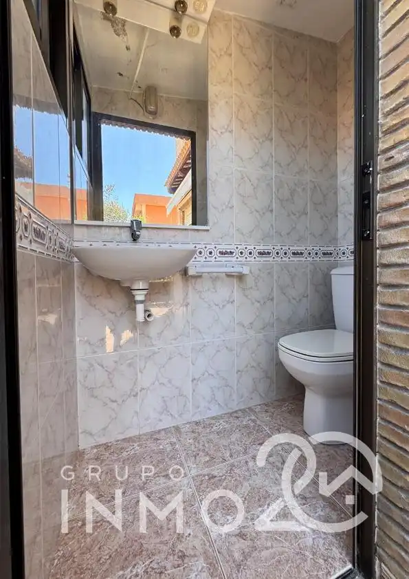Baño de Casa adosada en venta en Sueca con Aire acondicionado, Calefacción y Jardín privado