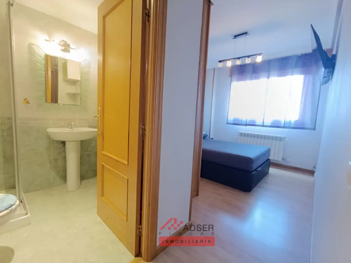 Bedroom of Flat for rent in  Logroño  with Heating, Private garden and Parquet flooring