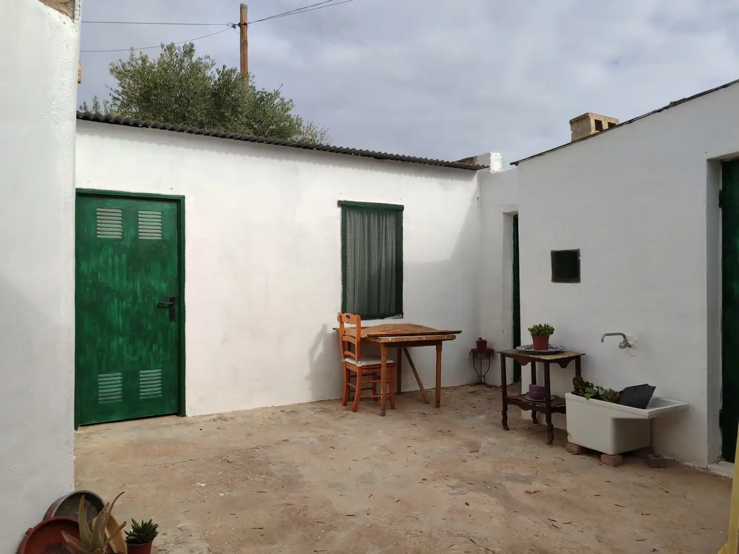 Vista exterior de Casa o xalet en venda en Elche / Elx amb Jardí privat, Traster i Moblat