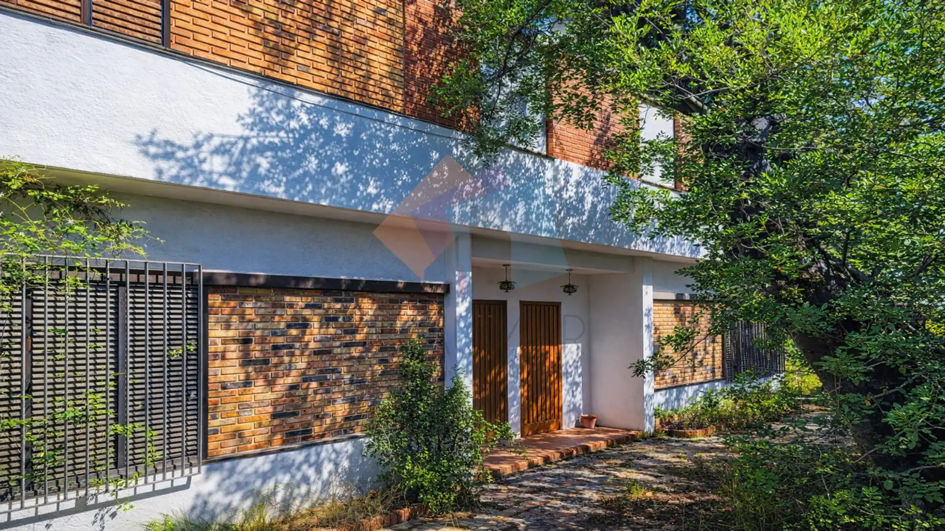 Vista exterior de Casa o xalet en venda en Montitxelvo / Montichelvo amb Jardí privat, Traster i Piscina