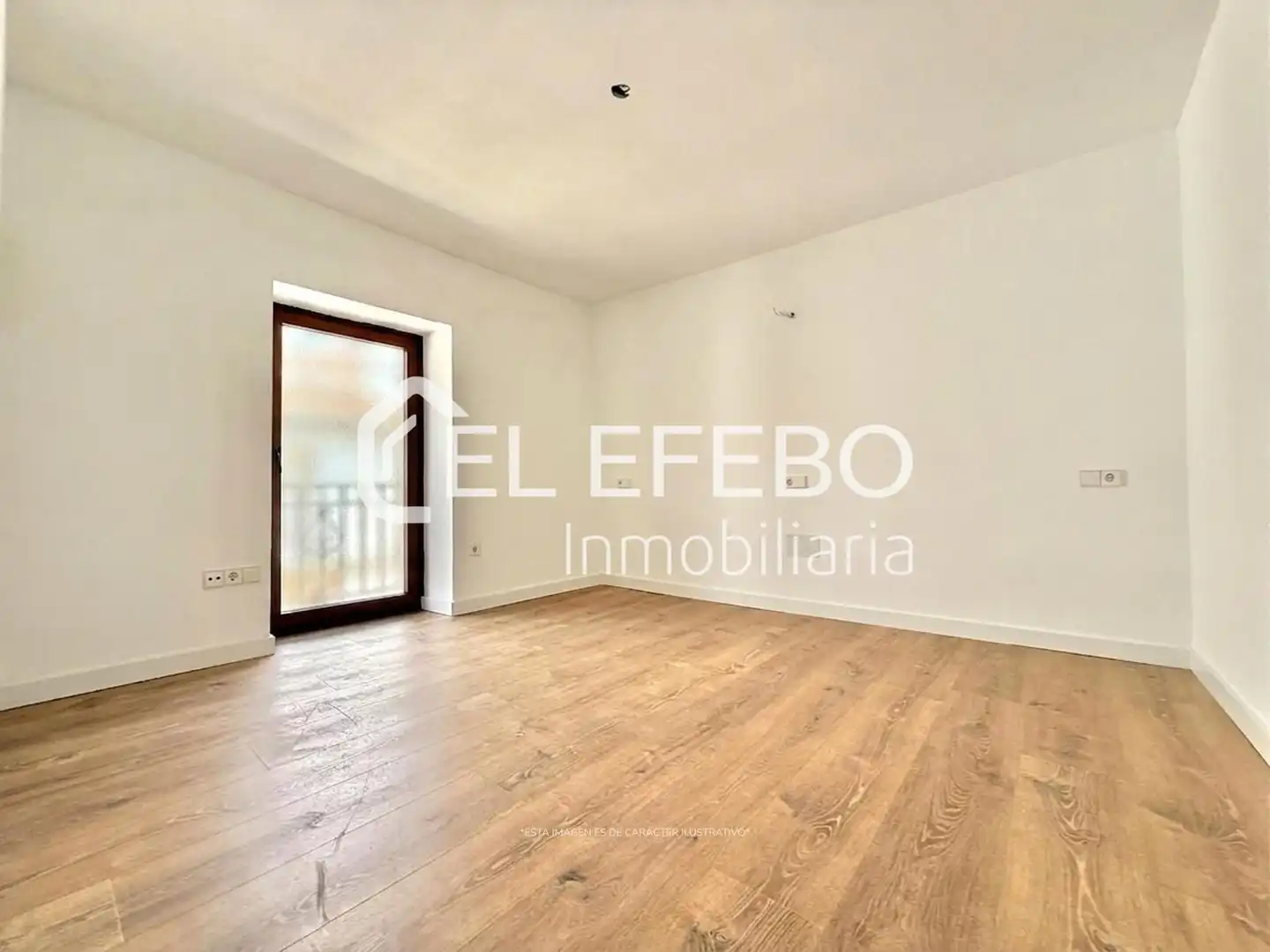 Vista exterior de Casa o chalet en venta en Antequera con Parquet, Terraza y Balcón