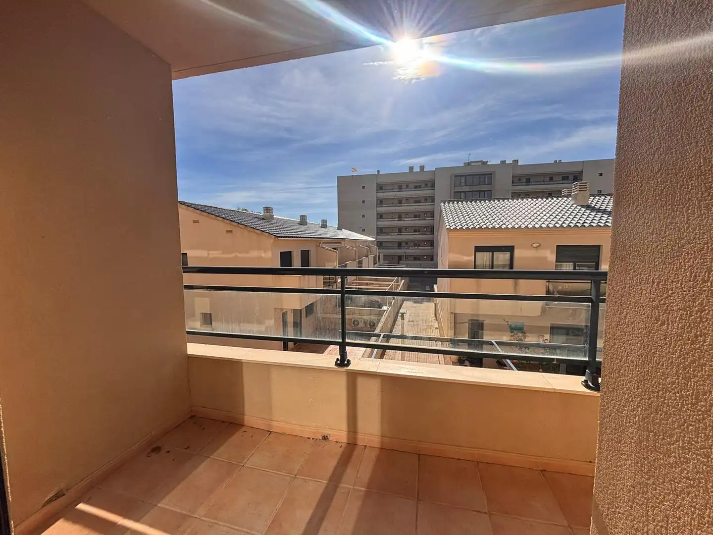 Flat with terrace for sale in Carrer del Garbí, imagen 2