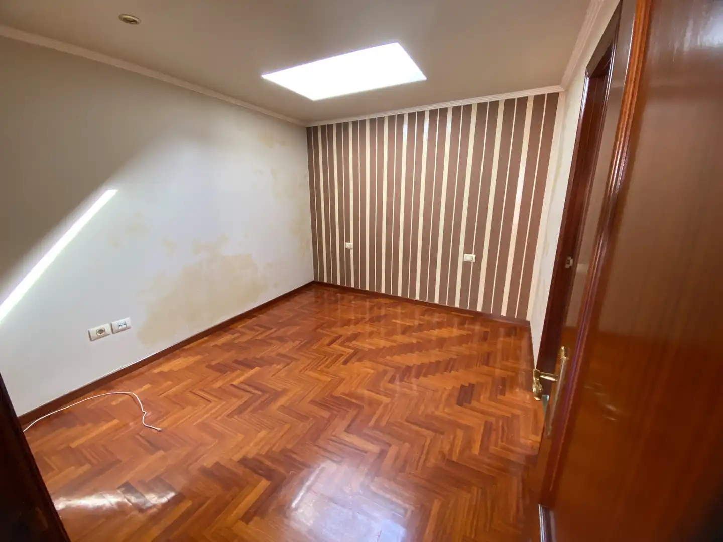 Casa adosada en venda en Vigo  amb Calefacció i Parquet