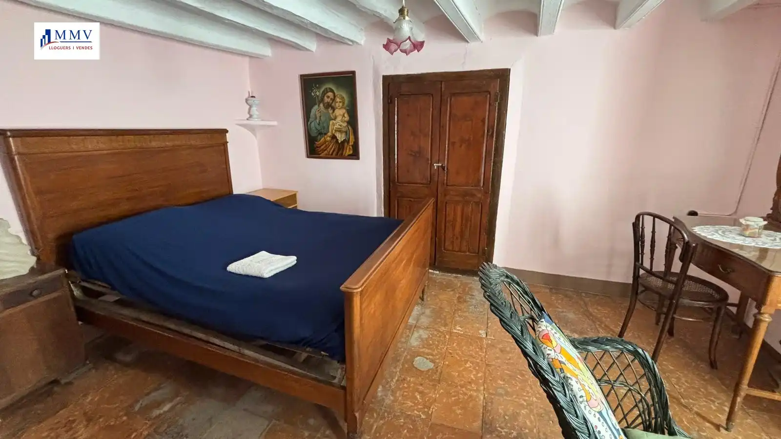 Dormitori de Finca rústica en venda en Vilallonga de Ter amb Jardí privat i Moblat