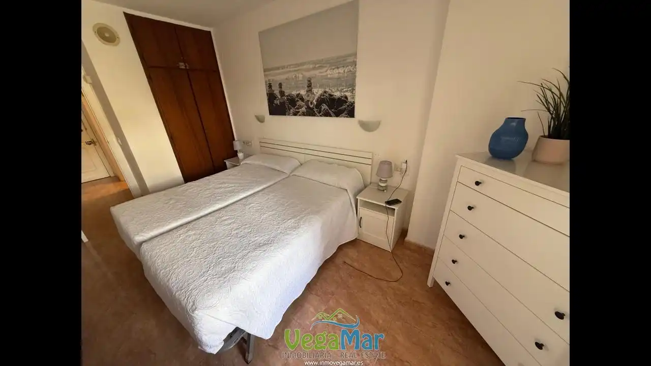 Habitación de Piso de alquiler en Almuñécar con Aire acondicionado y Terraza