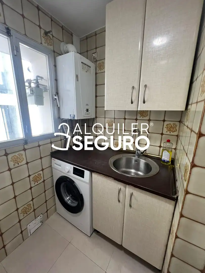 Cocina de Piso de alquiler en Madrid con Aire acondicionado y Calefacción