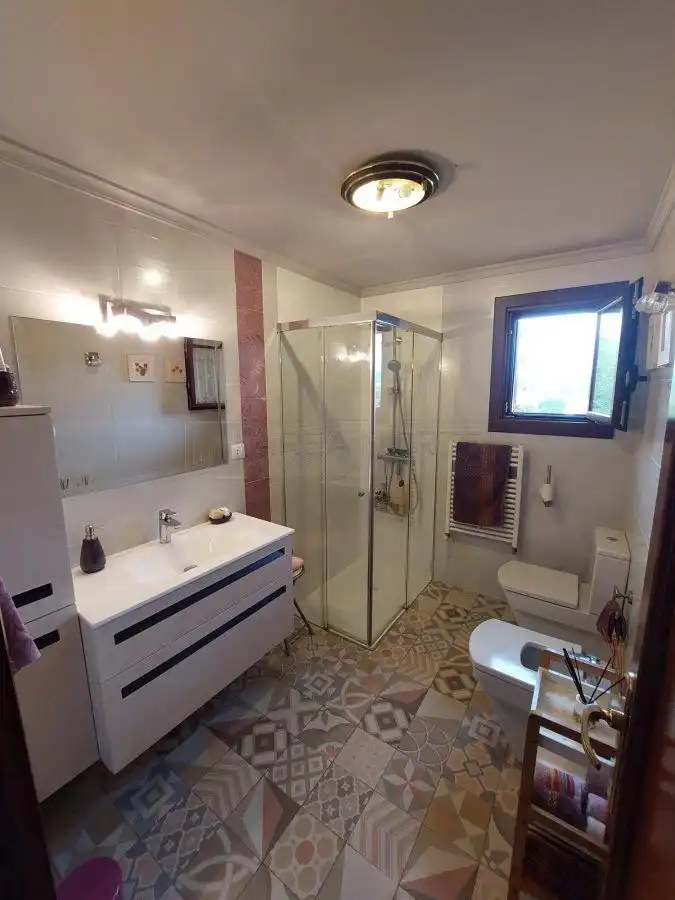 Casa con piscina en venta en Condado de Treviño, imagen 33