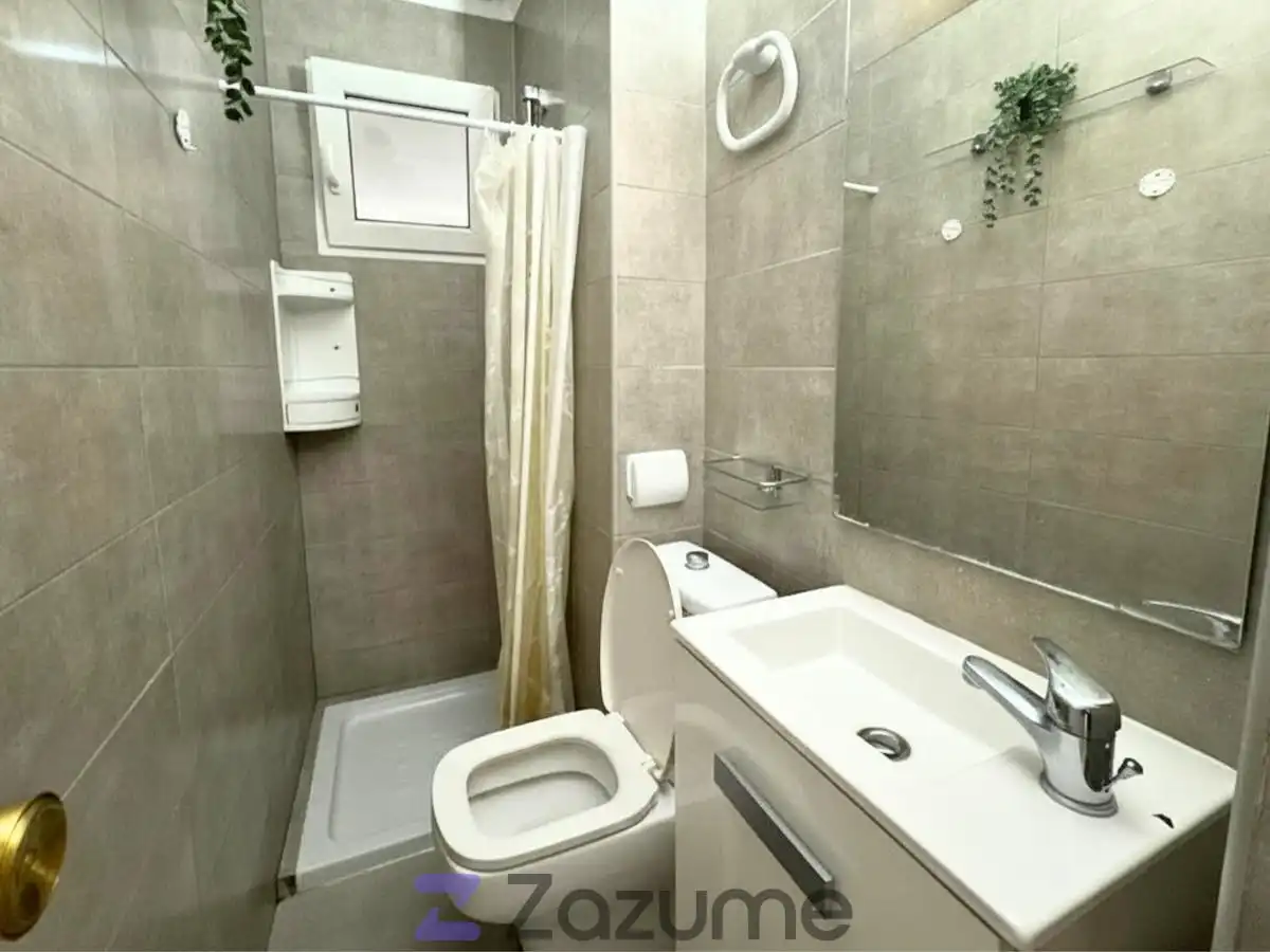 Baño de Piso de alquiler en  Palma de Mallorca con Calefacción, Parquet y Amueblado