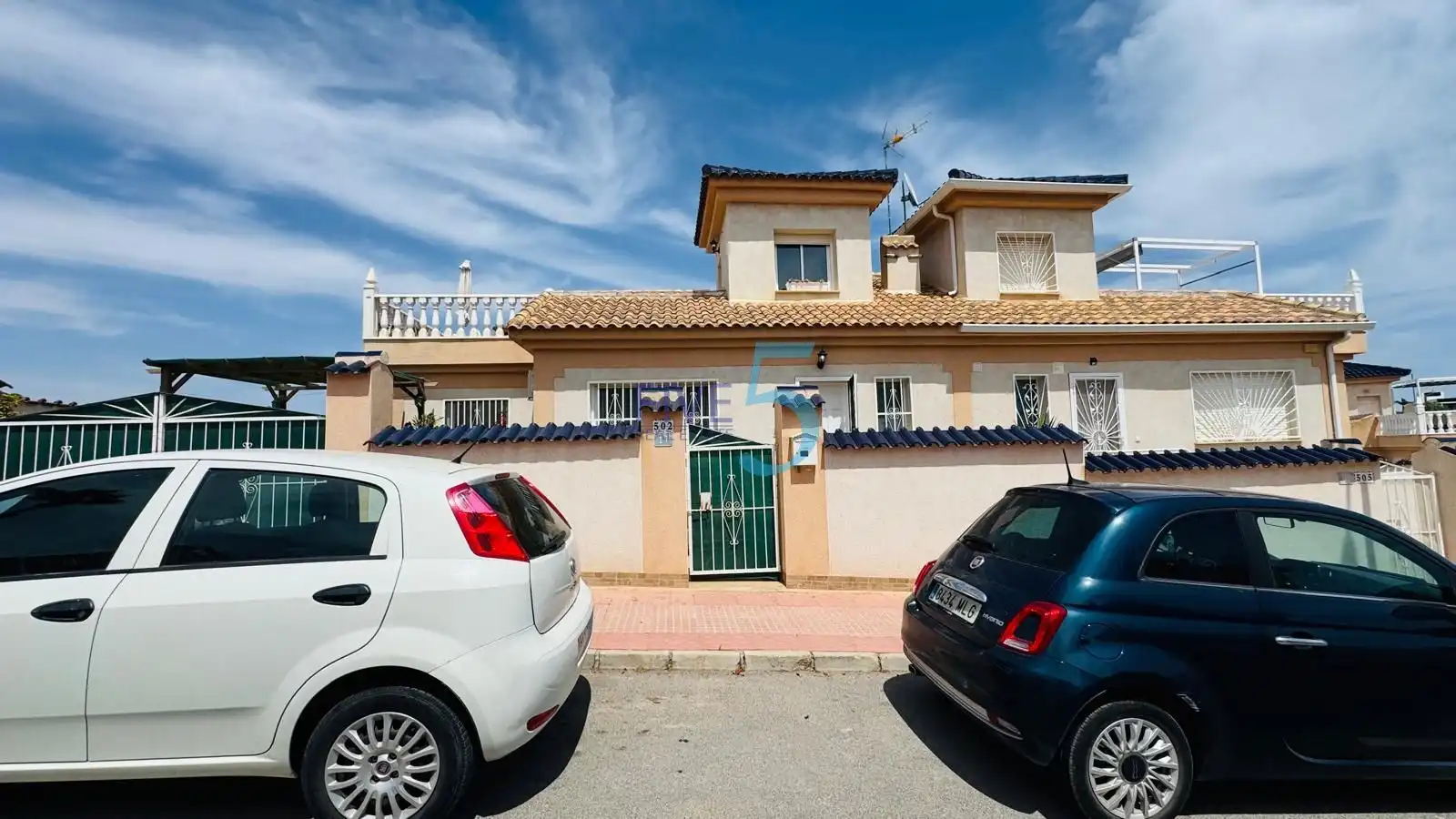 Casa adosada en venta en Rojales Hills - Rosa Bugalows