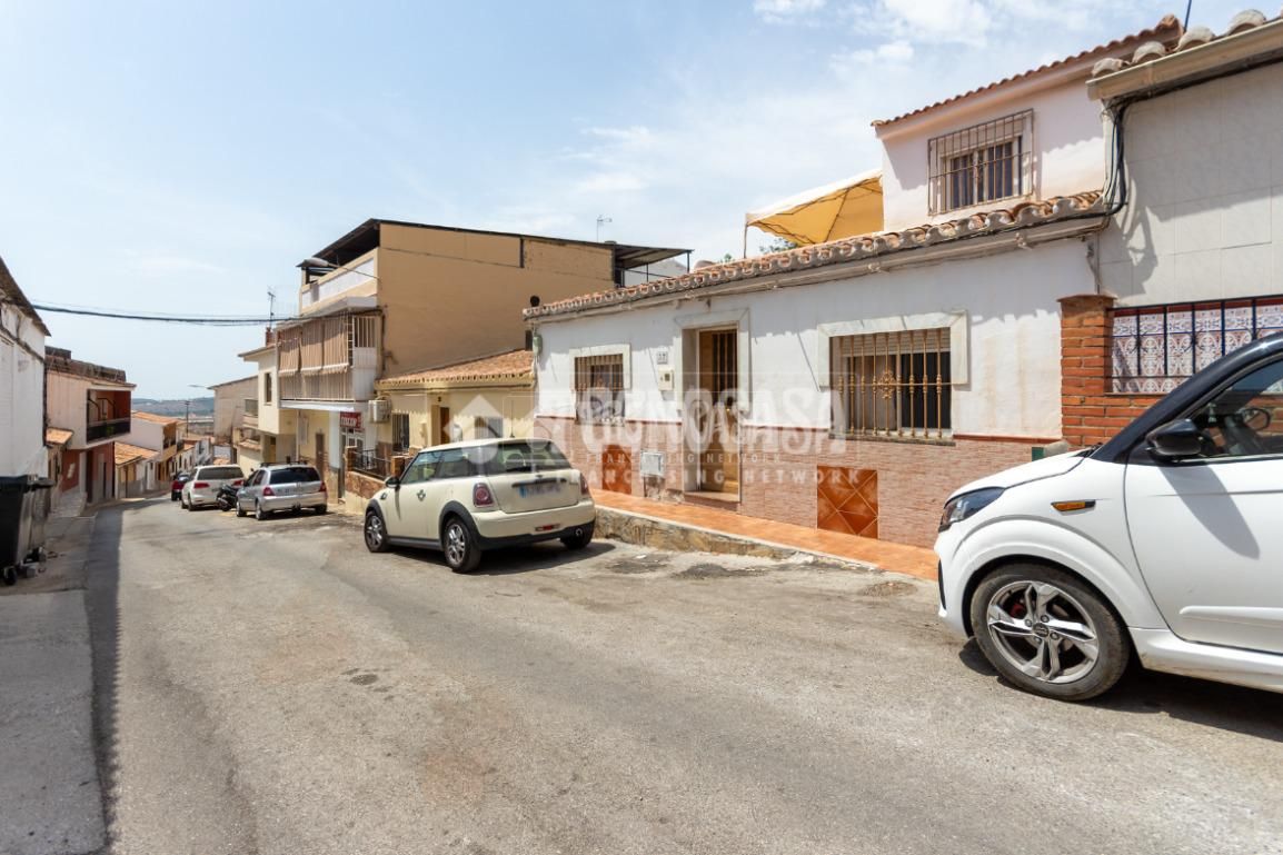 Vista exterior de Casa o xalet en venda en Vélez-Málaga amb Terrassa