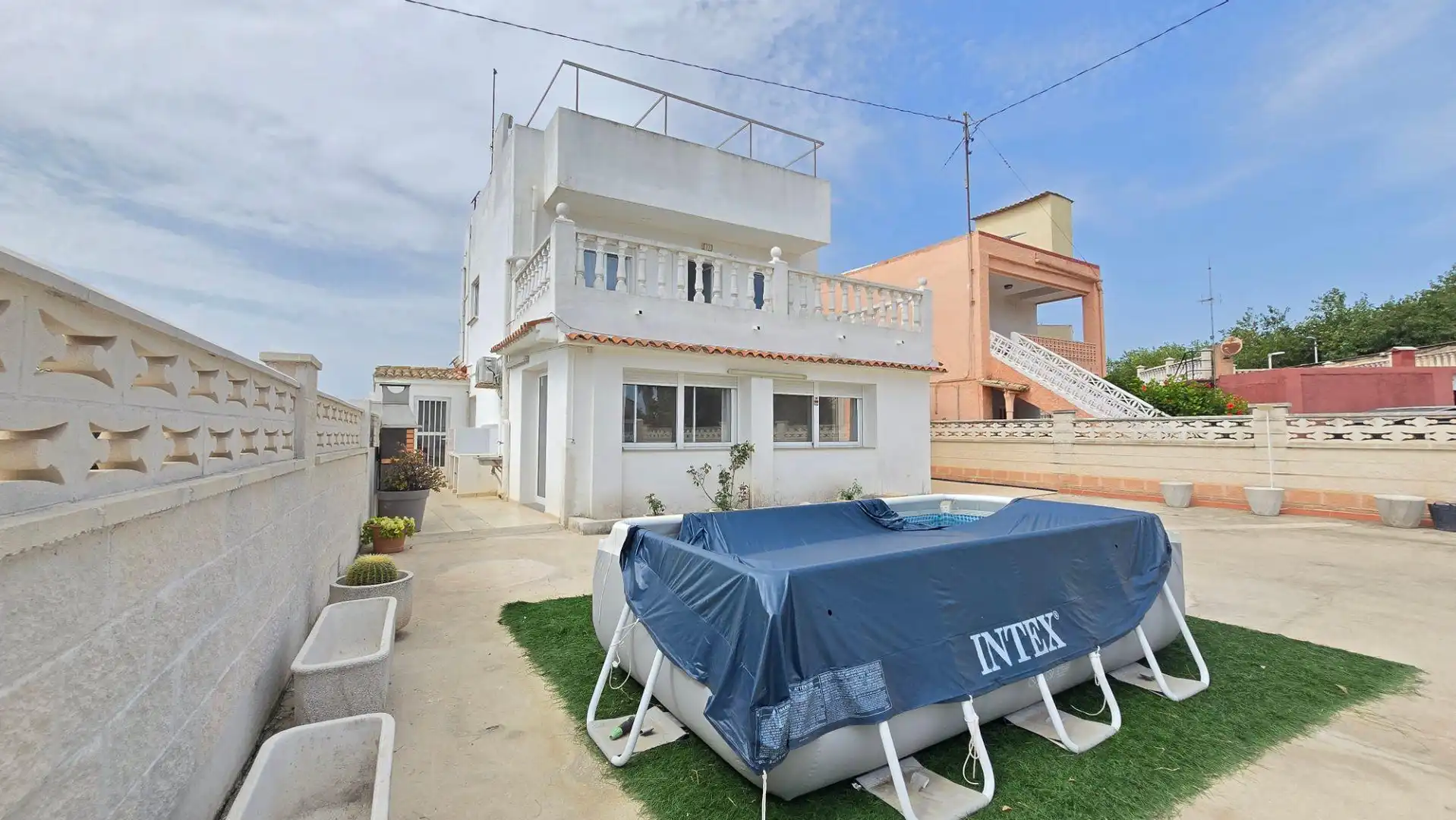 Vista exterior de Casa o chalet en venta en Gandia con Aire acondicionado y Terraza