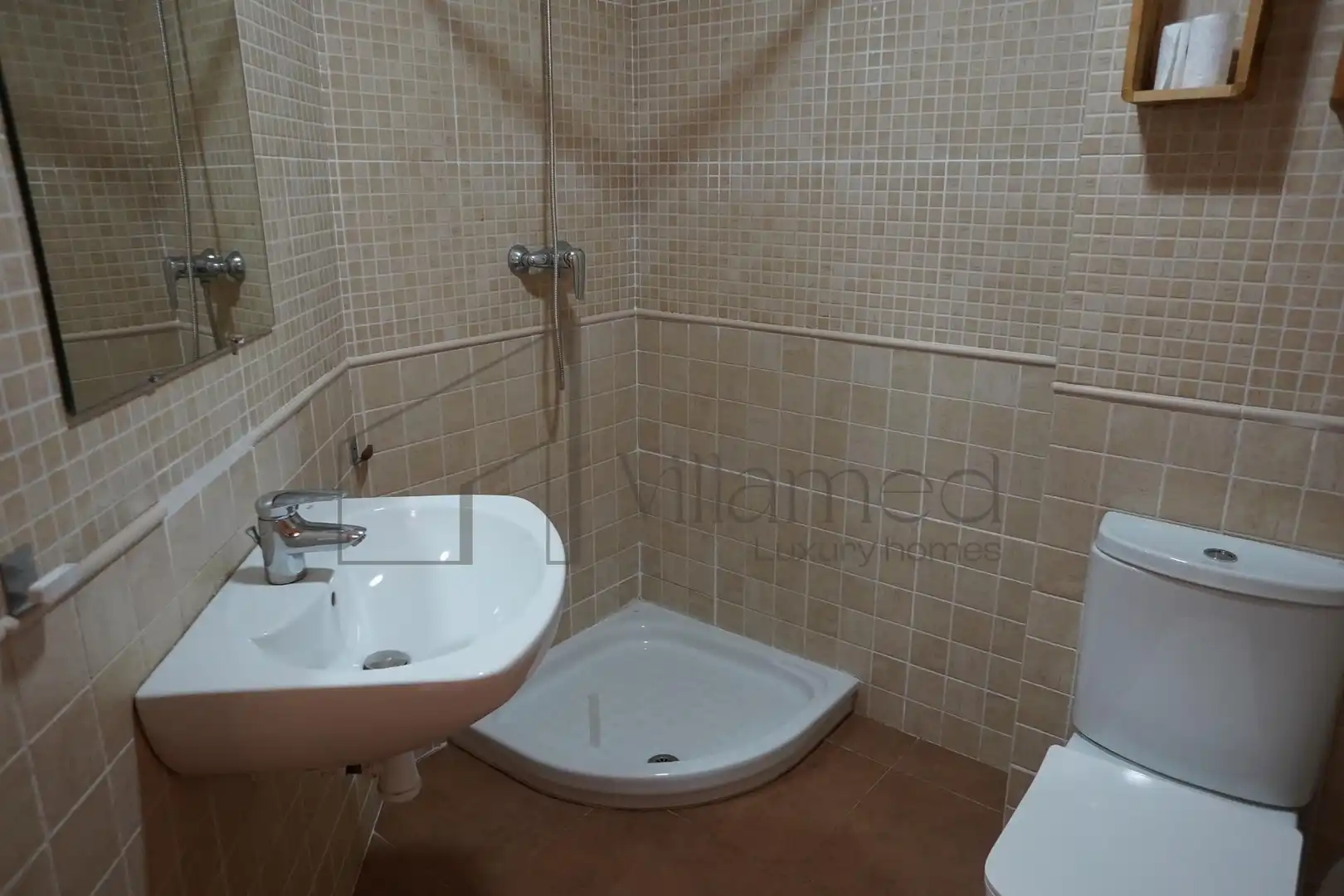 Baño de Casa adosada de alquiler en L'Eliana con Aire acondicionado, Calefacción y Terraza