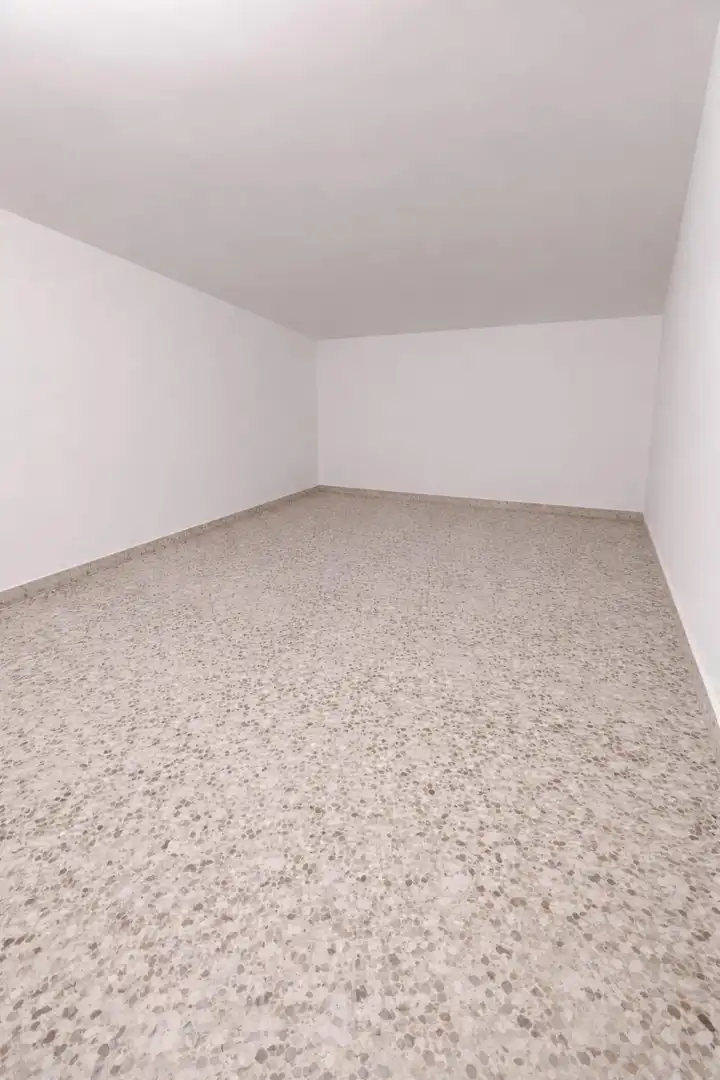 Local en venta en Villar del Arzobispo