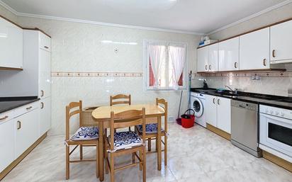 Kitchen of Flat for sale in Aretxabaleta  with Heating, Furnished and Balcony