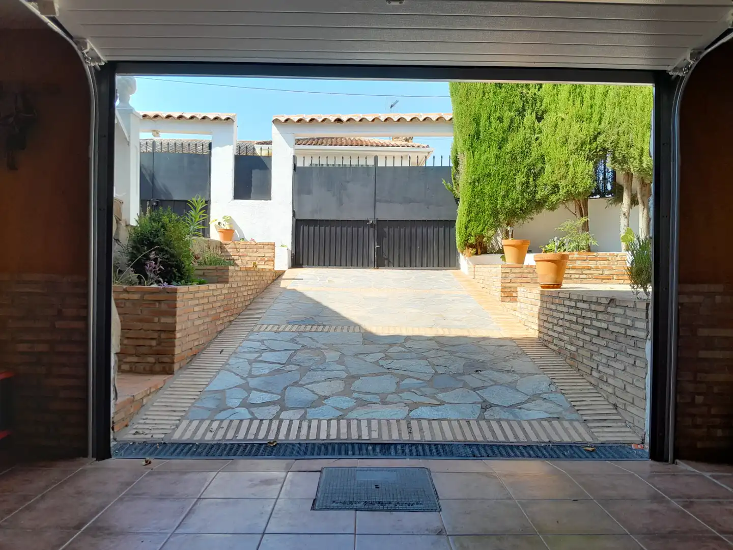 Vista exterior de Casa o chalet en venta en Cobisa con Calefacción, Jardín privado y Amueblado