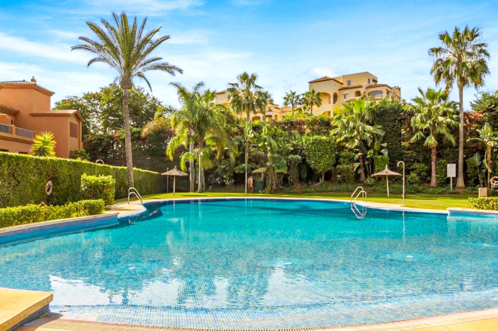 Garden of Planta baja for sale in Estepona  with Air Conditioner, Private garden and Terrace