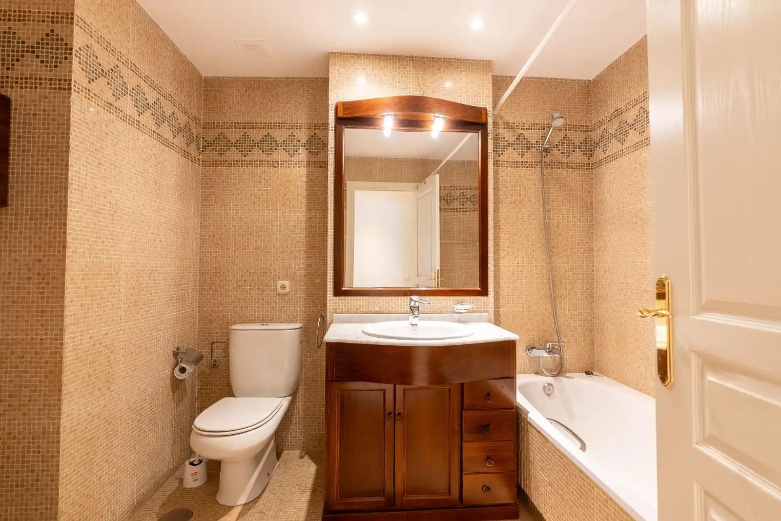 Apartament amb ascensor en venda a Estepona Pueblo, imagen 22