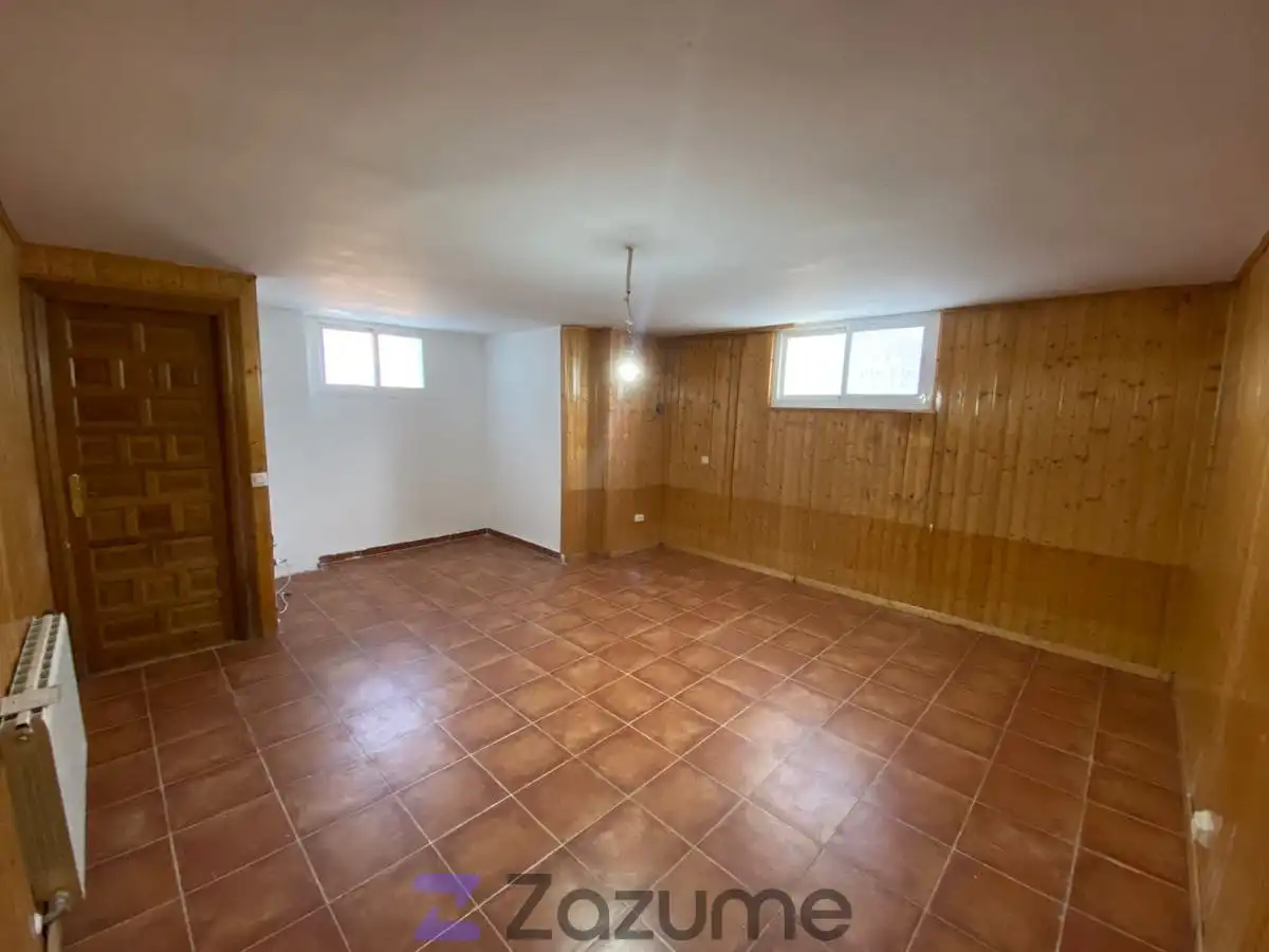 Casa o chalet de alquiler en C. Valencia, Ugena