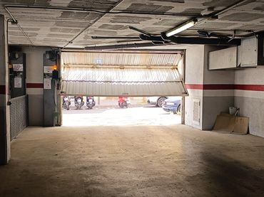 Einzelparkplatz mit Aufzug zur Miete in Llevant