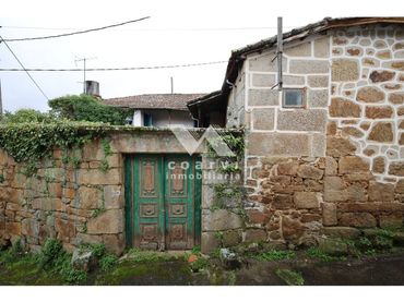 Casa con jardín en venta en Calle Loiro