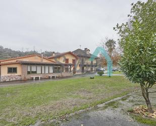 Vista exterior de Casa o xalet en venda en Ribera de Arriba amb Calefacció, Jardí privat i Terrassa