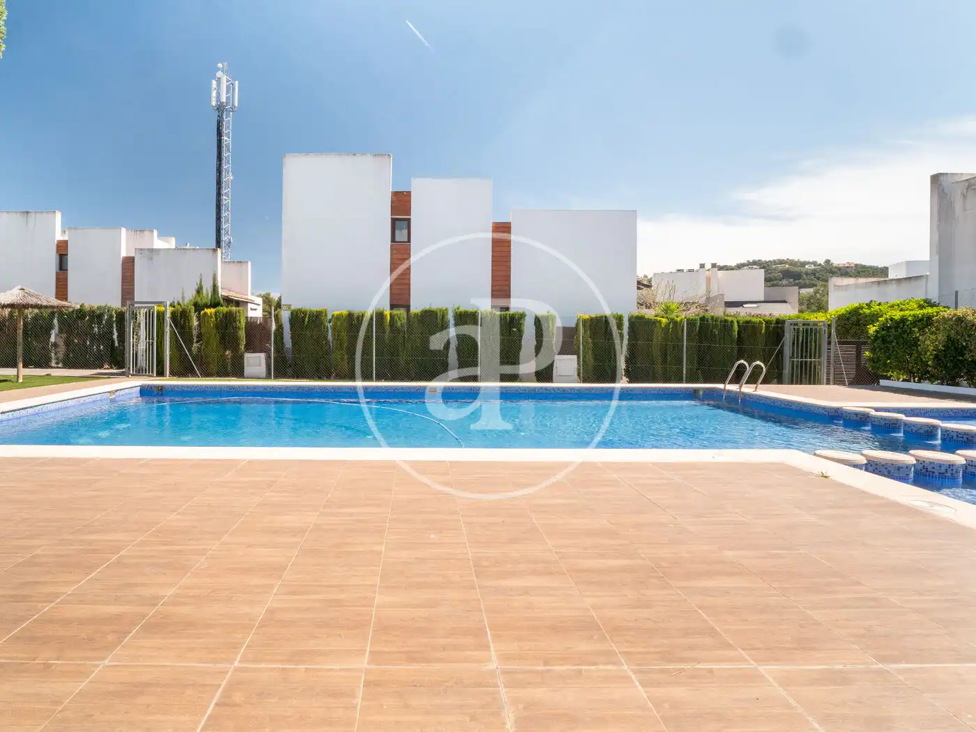 Swimming pool of Houses for sale in Chiva  with Air Conditioner, Heating and Private garden