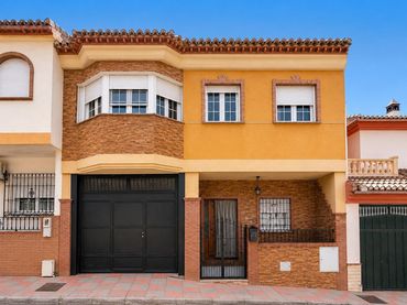 Terraced house for sale in Calle Pío Baroja