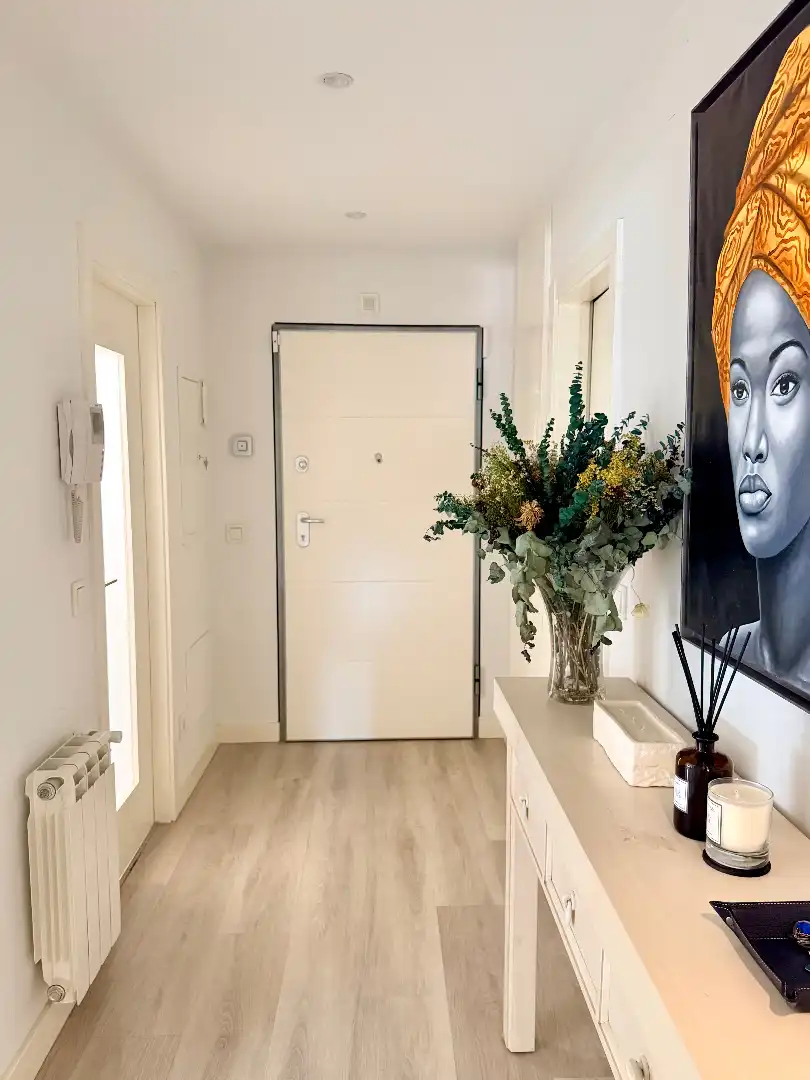 Wohnung zur Miete in La Moraleja mit Klimaanlage, Heizung und Parkett