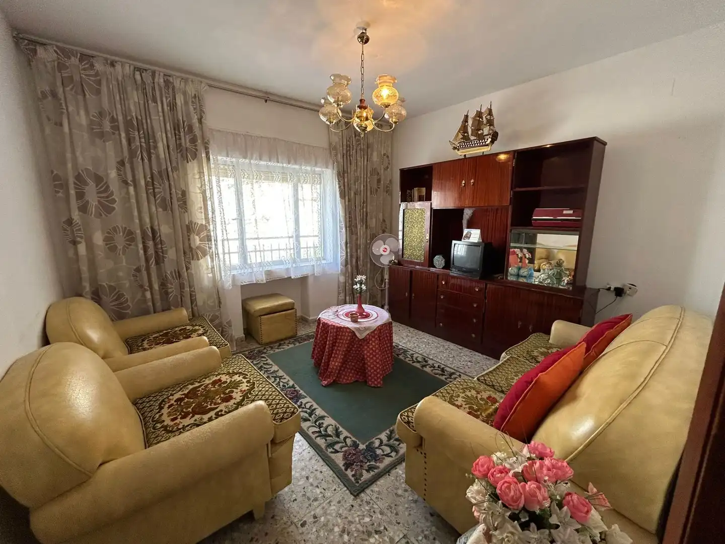 Sala de estar de Piso en venta en Valverde del Fresno con Trastero y Amueblado