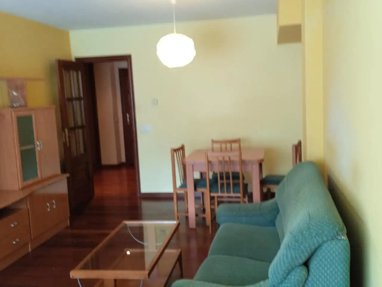 Sala de estar de Planta baja en venta en Santiago de Compostela  con Calefacción, Trastero y Amueblado